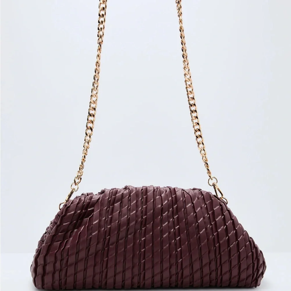 Urban expressions Woven Chain Shoulder Bag - Burgundy - Picture 2 of 2
